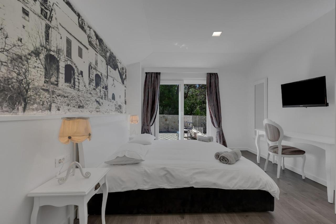 Villa Prestige Baška Voda Eksteriør billede