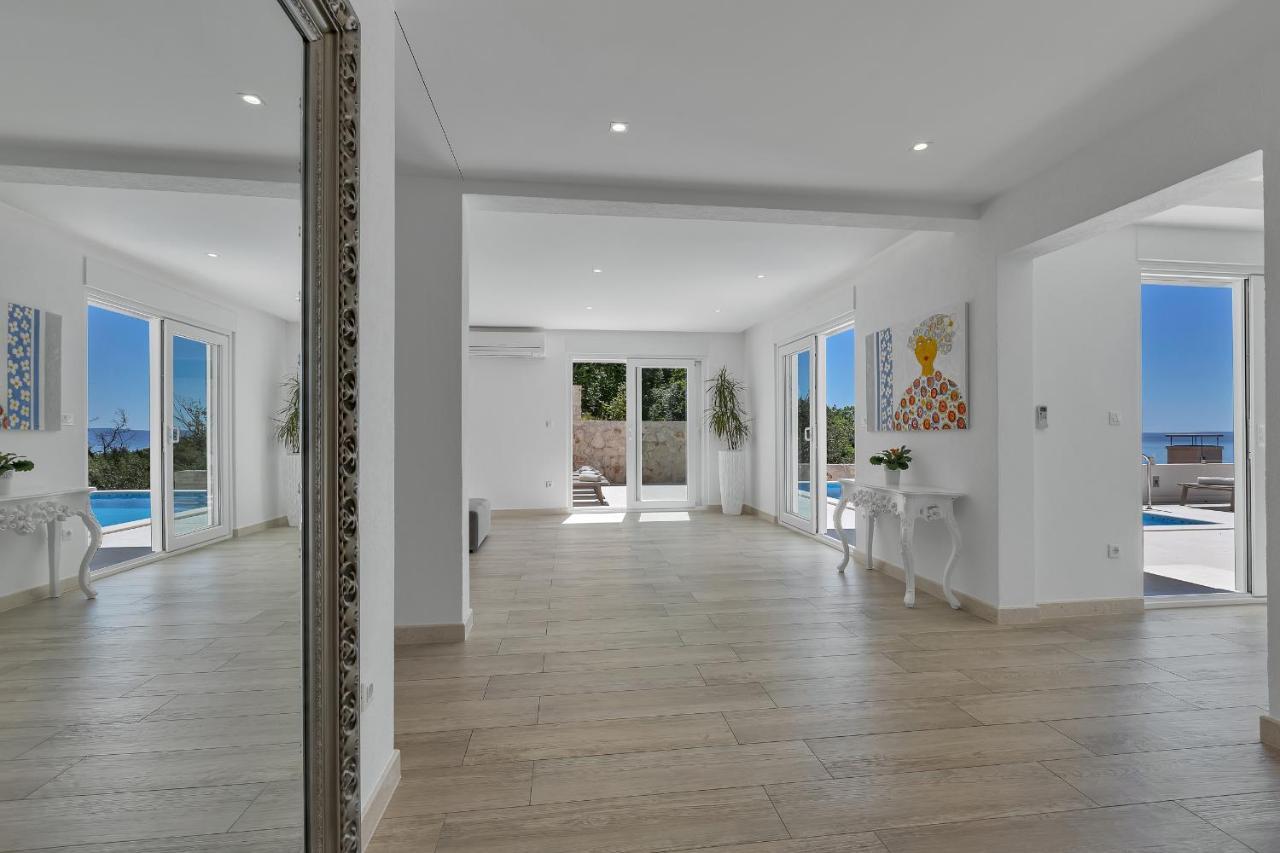 Villa Prestige Baška Voda Eksteriør billede